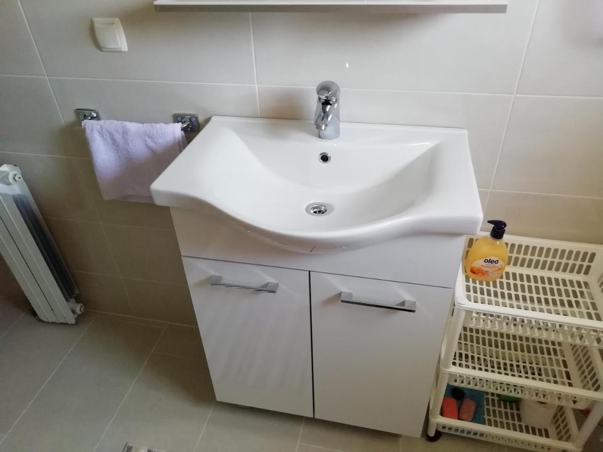 Apartment Kurelic Rab Town Bagian luar foto